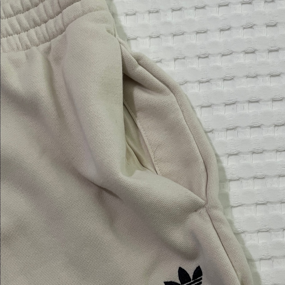 adidas Cream Lounge Sweatshirt and Shorts Set - Picture 3 of 6